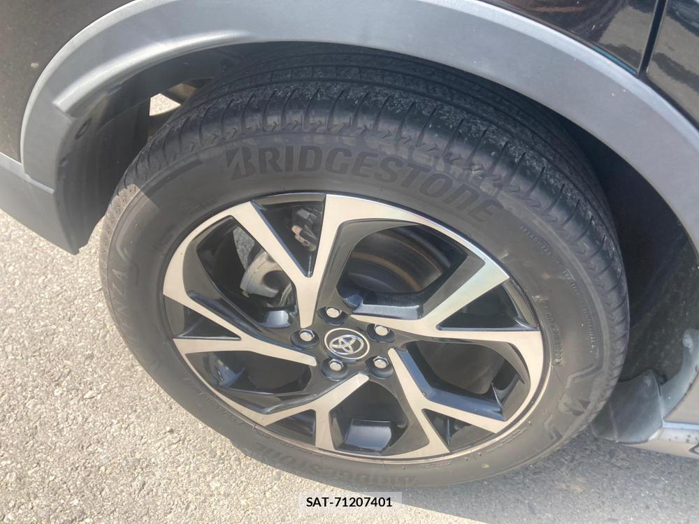Toyota C-HR 2017 1305395-32