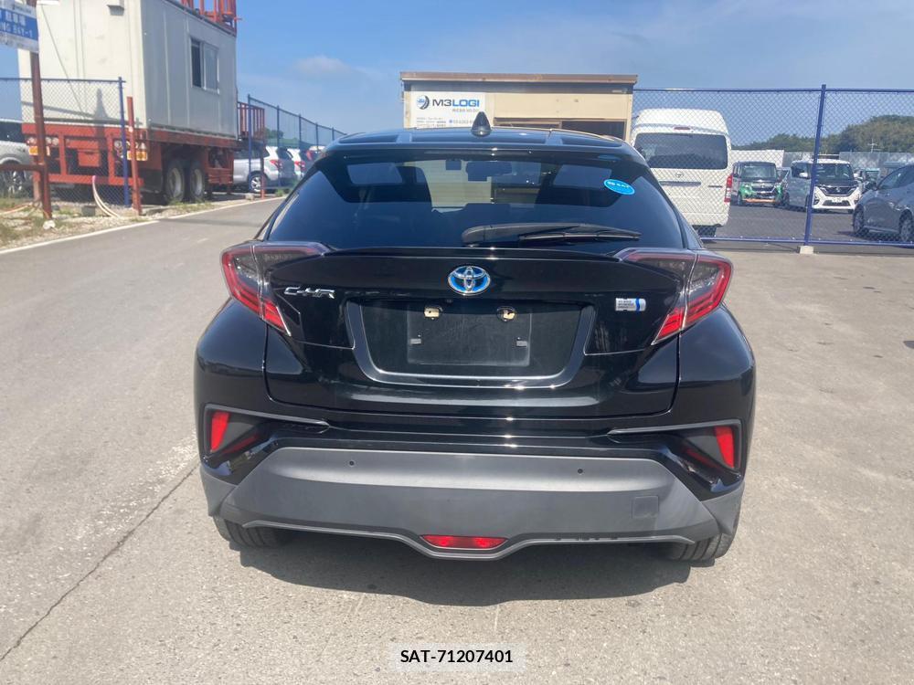 Toyota C-HR 2017 1305395-3