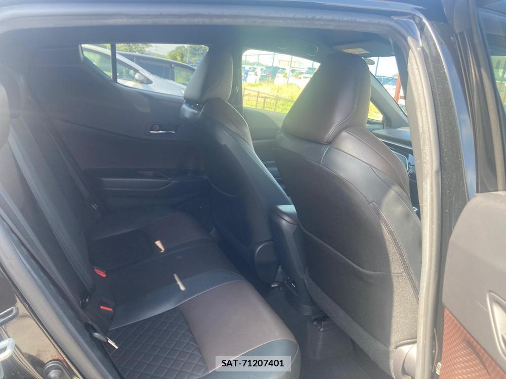 Toyota C-HR 2017 1305395-8