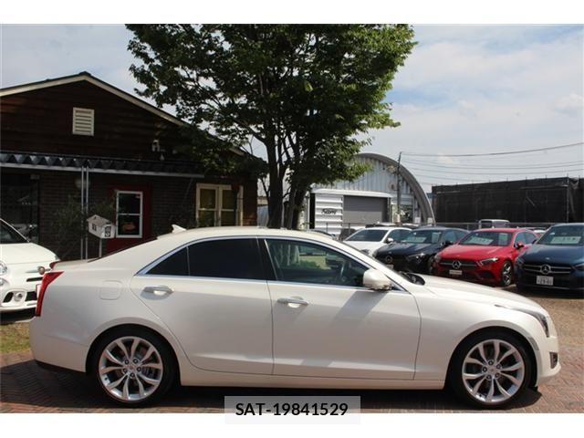 Cadillac ATS 2014-04 8335159-1