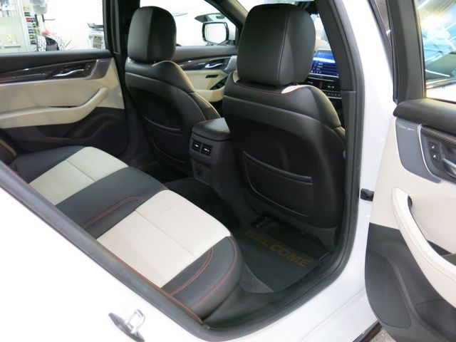 Cadillac CT5 2022-05 474482-26