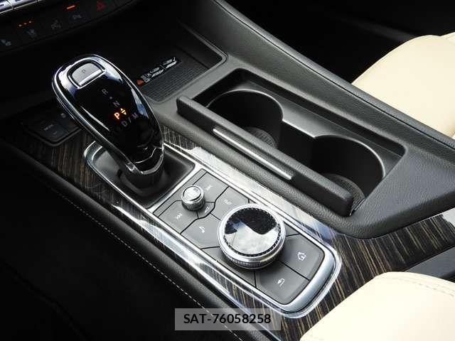 Cadillac CT5 2021-06 7875634-8