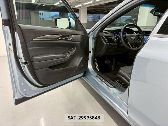 Cadillac CTS 2018-01 6814113-18