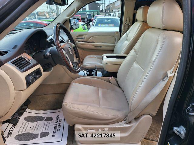 Cadillac ESCALADE 2010-06 1136314-3