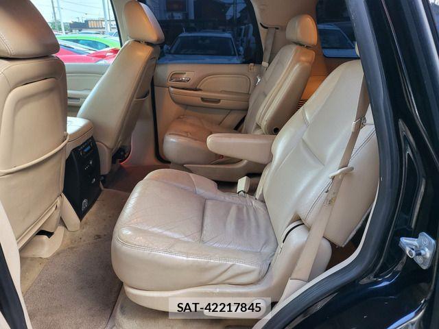 Cadillac ESCALADE 2010-06 1136314-4