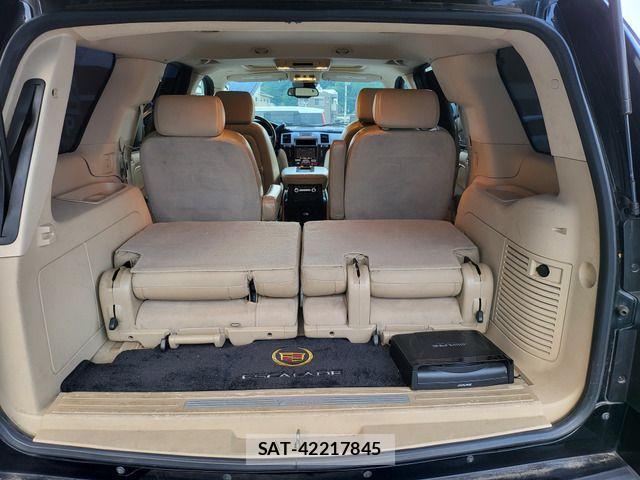 Cadillac ESCALADE 2010-06 1136314-6