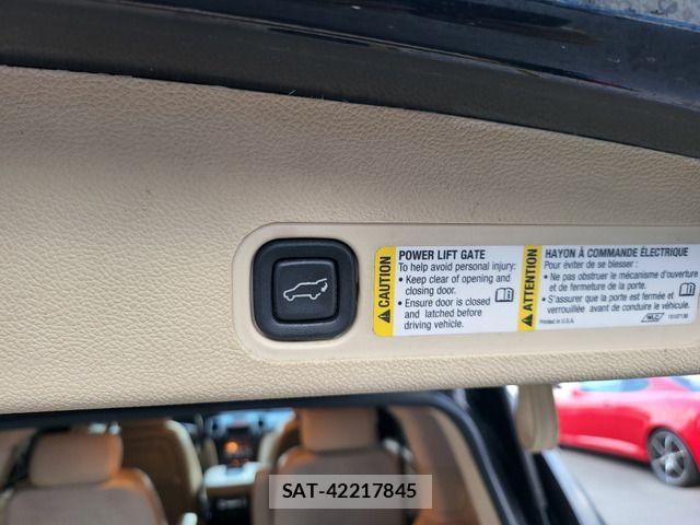 Cadillac ESCALADE 2010-06 1136314-7