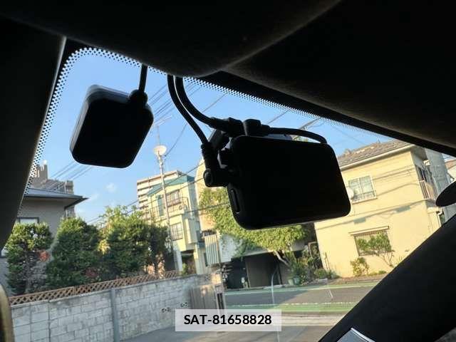 Cadillac ESCALADE 2024-09 1267410-6