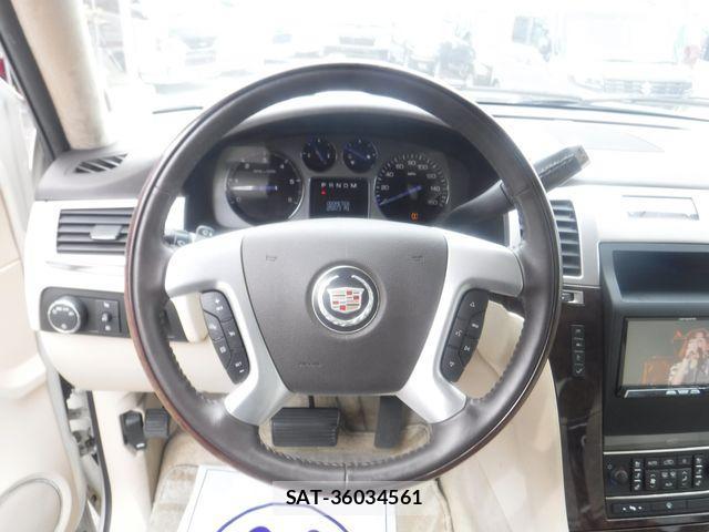 Cadillac ESCALADE 2013-12 1275426-10
