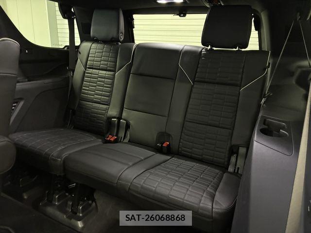 Cadillac ESCALADE 2024-08 2319169-24