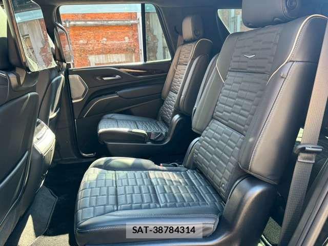 Cadillac ESCALADE 2023-01 2726748-17