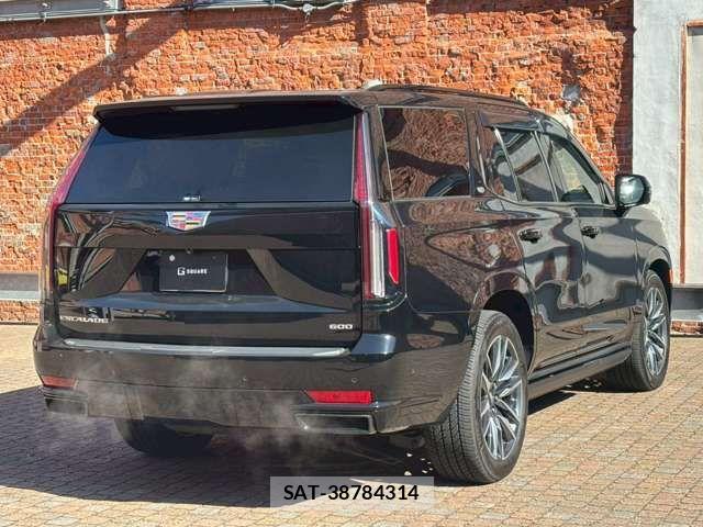 Cadillac ESCALADE 2023-01 2726748-2
