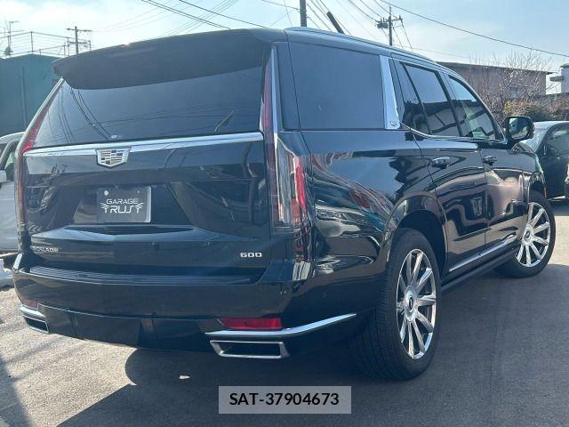 Cadillac ESCALADE 2022-12 4138650-6