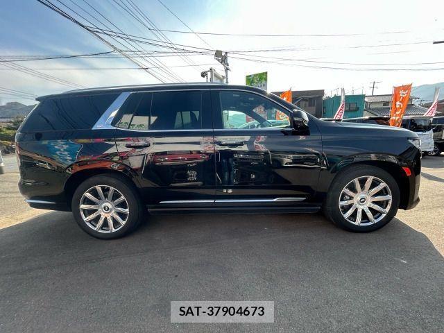 Cadillac ESCALADE 2022-12 4138650-7
