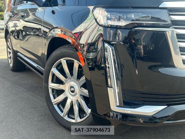 Cadillac ESCALADE 2022-12 4138650-8
