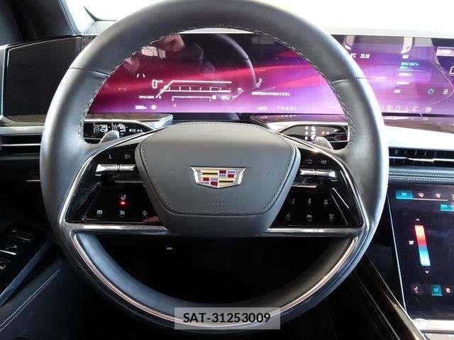 Cadillac ESCALADE 2025-05 4588292-9