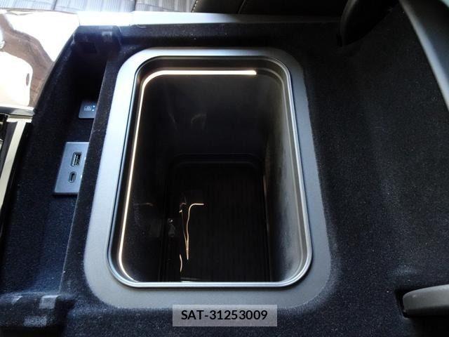 Cadillac ESCALADE 2025-05 4588292-17