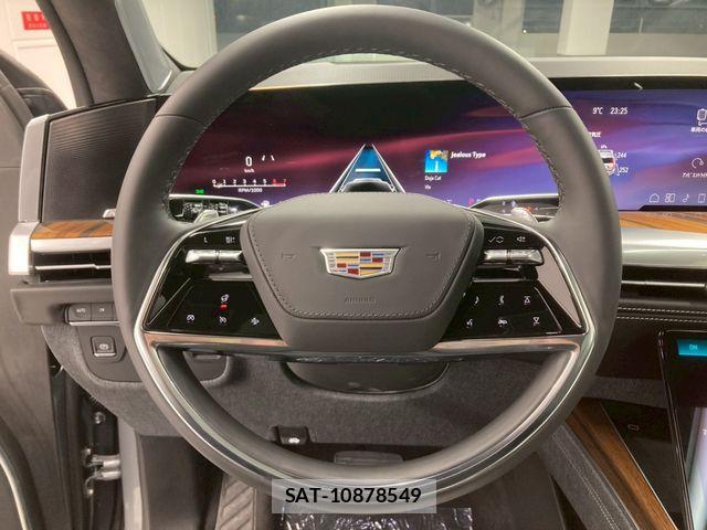 Cadillac ESCALADE 2025-12 4932250-18