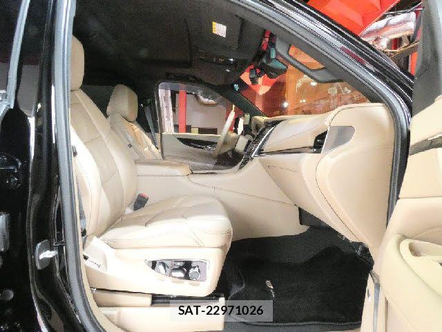 Cadillac ESCALADE 2018-12 6275946-15