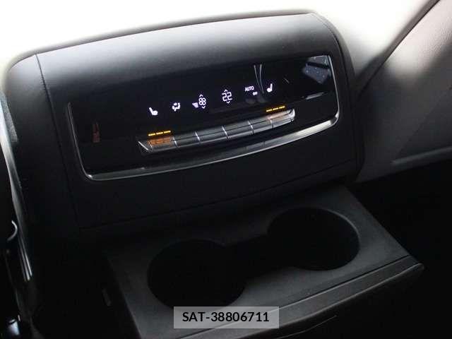 Cadillac ESCALADE 2025-12 6670669-16