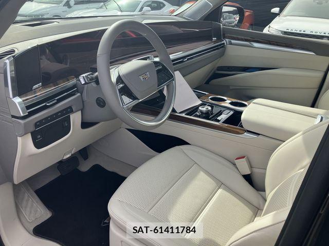 Cadillac ESCALADE 2025-12 7057798-1