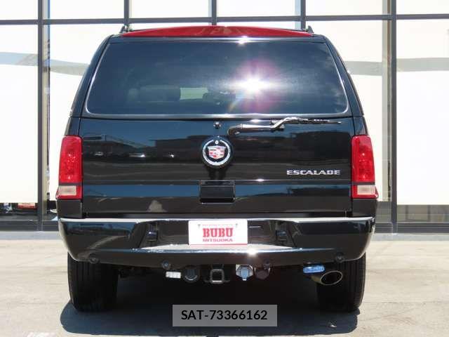 Cadillac ESCALADE 2003-12 7215666-6