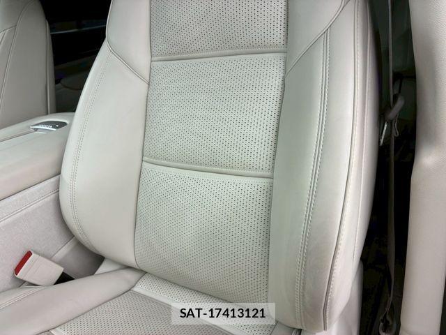 Cadillac ESCALADE 2022-01 7249982-23