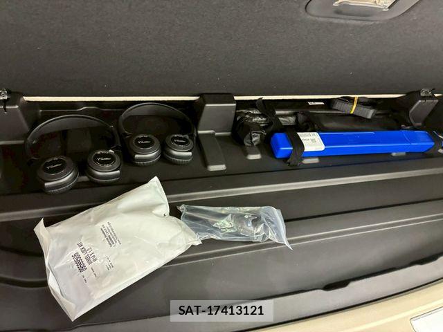 Cadillac ESCALADE 2022-01 7249982-29