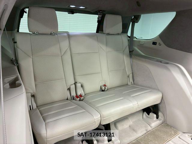 Cadillac ESCALADE 2022-01 7249982-7