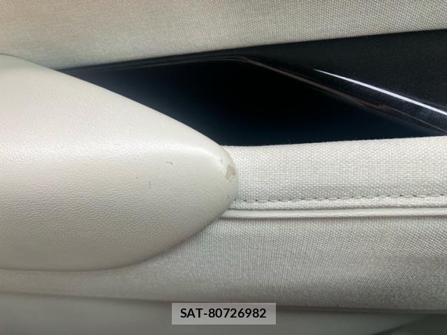 Cadillac ESCALADE 2021-11 7453296-10