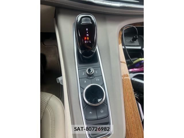 Cadillac ESCALADE 2021-11 7453296-15