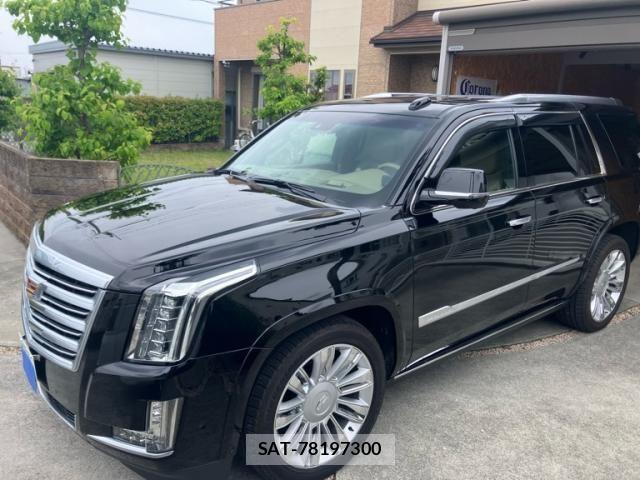 Cadillac ESCALADE 2020-04 7453297-1