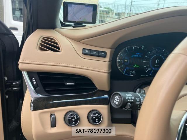 Cadillac ESCALADE 2020-04 7453297-19