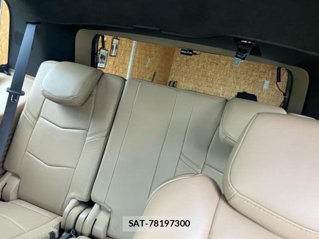 Cadillac ESCALADE 2020-04 7453297-26