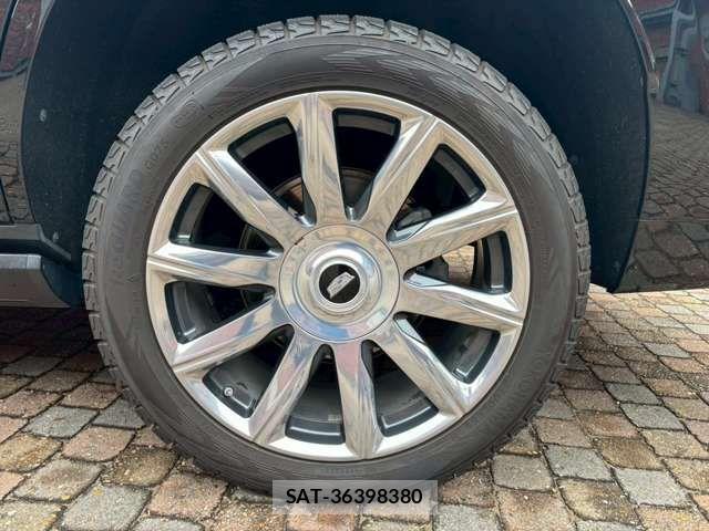 Cadillac ESCALADE 2021-07 7499789-11