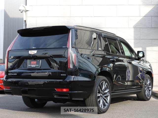 Cadillac ESCALADE 2021-08 7615345-3