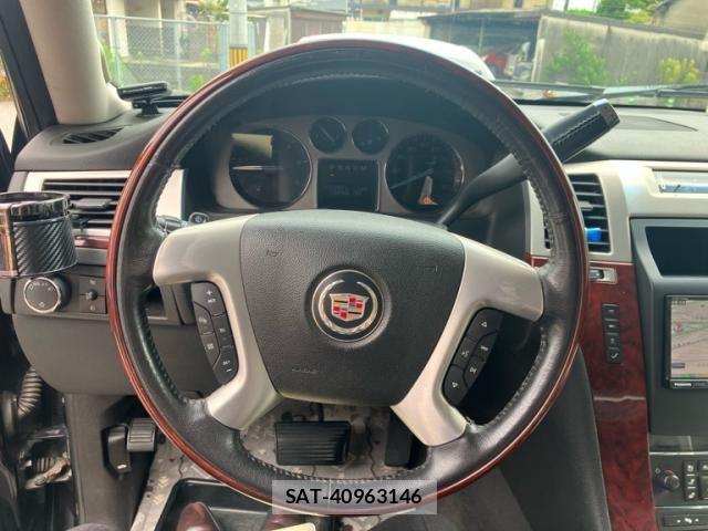 Cadillac ESCALADE 2012-07 7615347-11