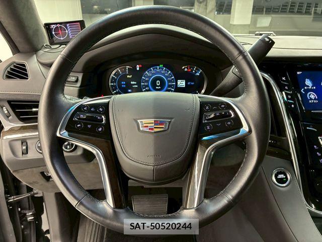 Cadillac ESCALADE 2017-04 7875636-26