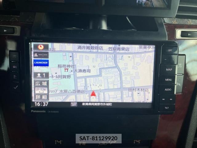 Cadillac ESCALADE 2012-11 8073149-15