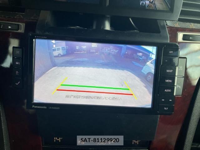 Cadillac ESCALADE 2012-11 8073149-16