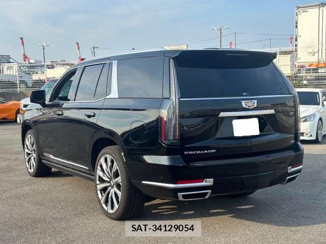 Cadillac ESCALADE 2025-07 8098371-3