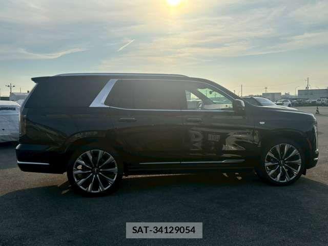 Cadillac ESCALADE 2025-07 8098371-6