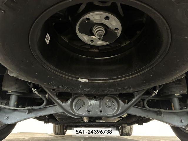 Cadillac ESCALADE 2021-10 8206726-11