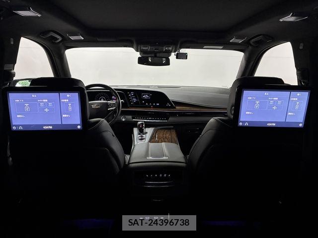 Cadillac ESCALADE 2021-10 8206726-17
