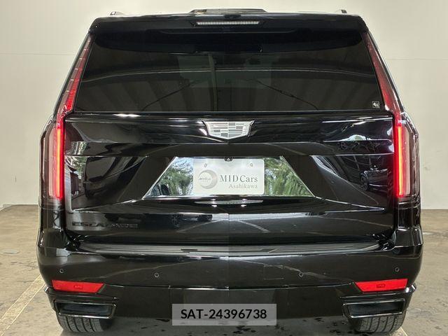 Cadillac ESCALADE 2021-10 8206726-7