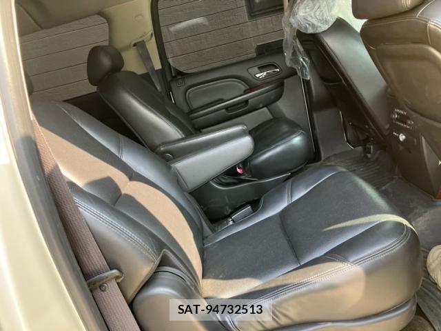 Cadillac ESCALADE 2012-09 8335161-12