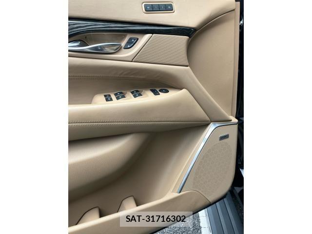 Cadillac ESCALADE 2020-03 8371504-12