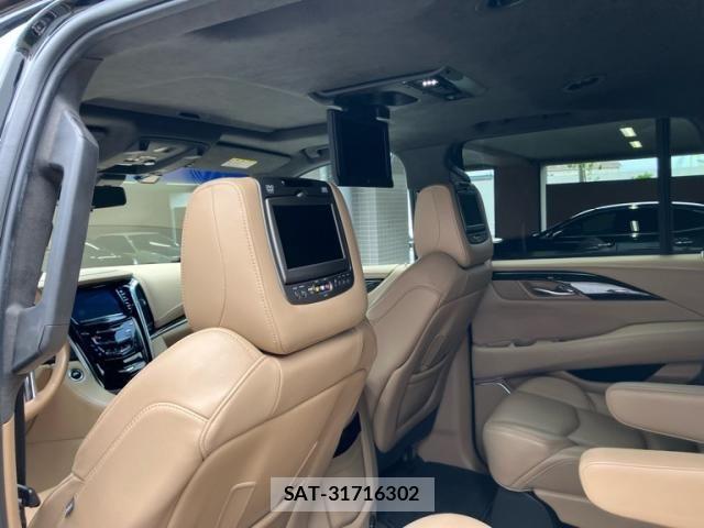 Cadillac ESCALADE 2020-03 8371504-13