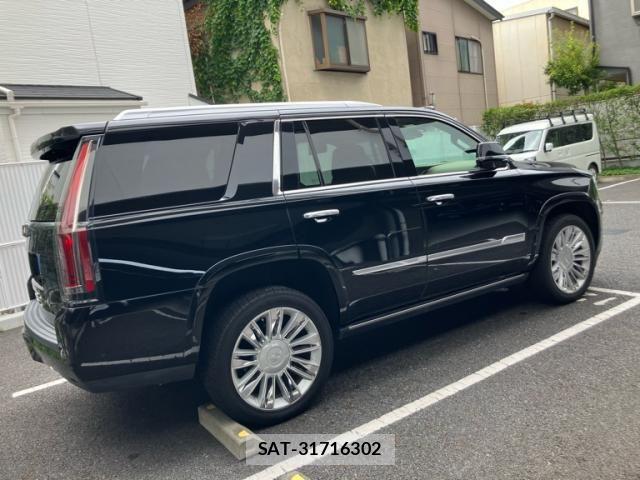 Cadillac ESCALADE 2020-03 8371504-1