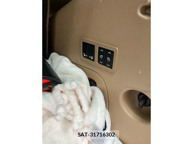 Cadillac ESCALADE 2020-03 8371504-19
